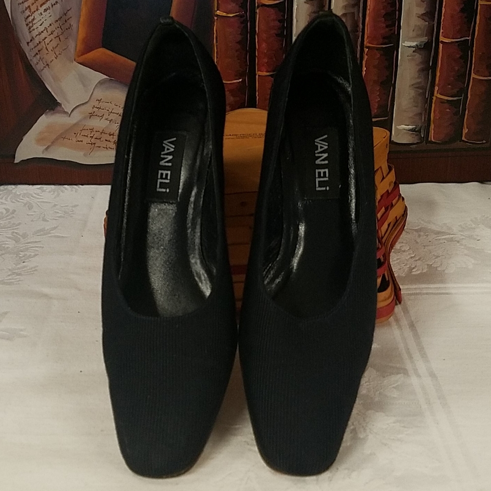 Van Eli Navy Blue Size 9 Shoes Heels